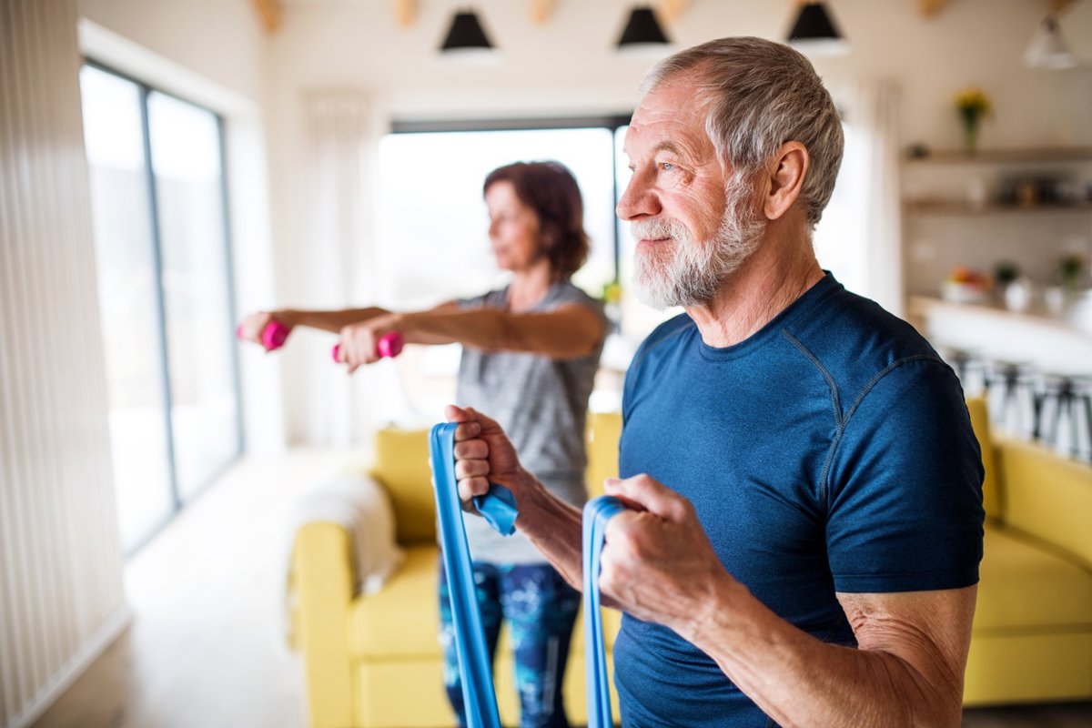 Le test assis-debout et 3 autres tests qui révèlent votre état physique à partir de 60 ans